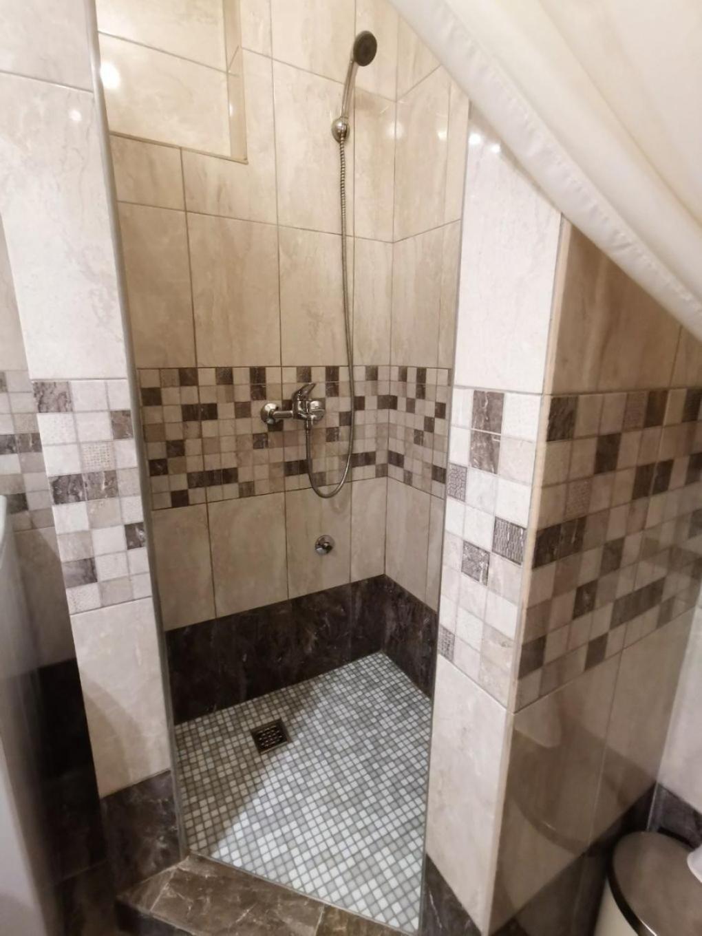 Apartments Srdan Vinišće Eksteriør billede